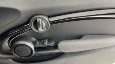 MINI Hatchback 1.5 Cooper Classic 3dr Auto [Comfort Pack] Petrol Hatchback